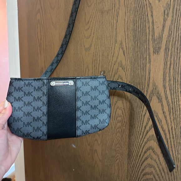 COPY - Michael Kors Jet Set Fanny Pack, Belt Bag, NWOT, L/XL ~44” Designer, Lea… - Picture 1 of 13